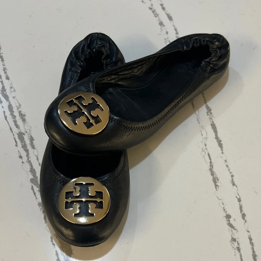 Tory Burch Reva leather Ballet Black Flats with Gold Logo size 8M